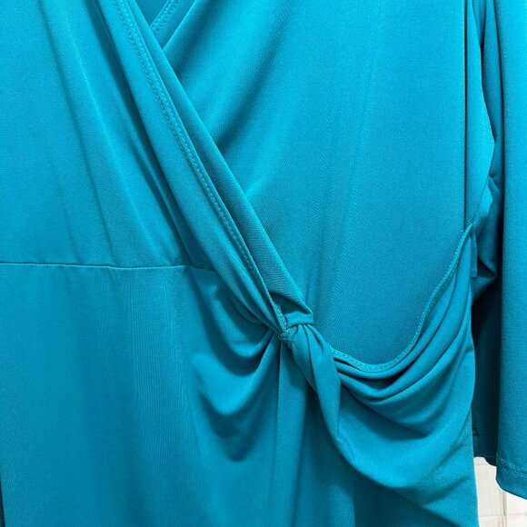 Susan Graver Women's aqua 3/4 sleeve surplice bodice pullover dress; Size 1X - Picture 3 of 5